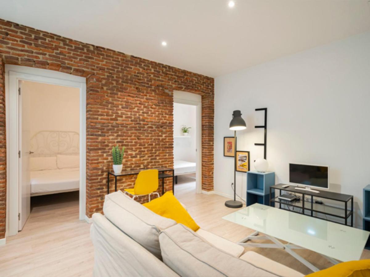 2 Bedroom Flat In La Latina-Carn Madrid Bagian luar foto